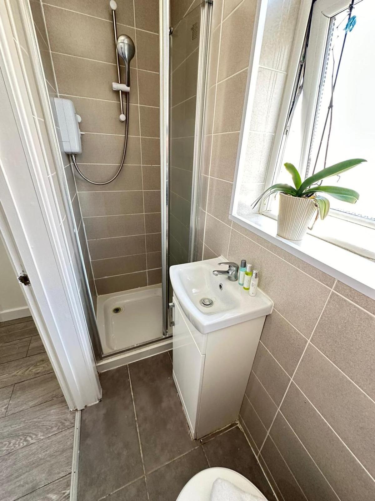 Three Bedroom Near Eye Londra