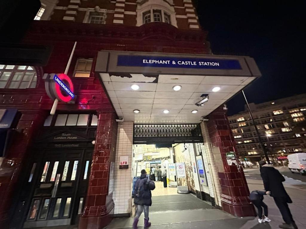 Three Bedroom Near Eye * Londra