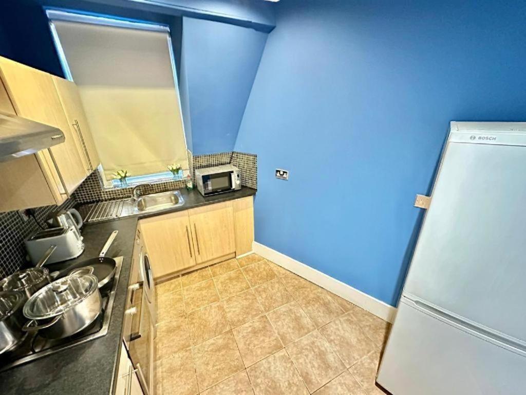 Appartamento Three Bedroom Near Eye *