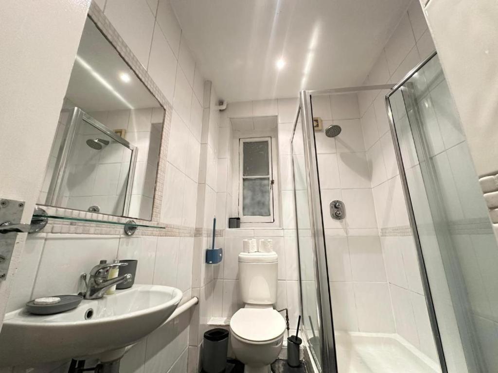 Appartamento Three Bedroom Near Eye *