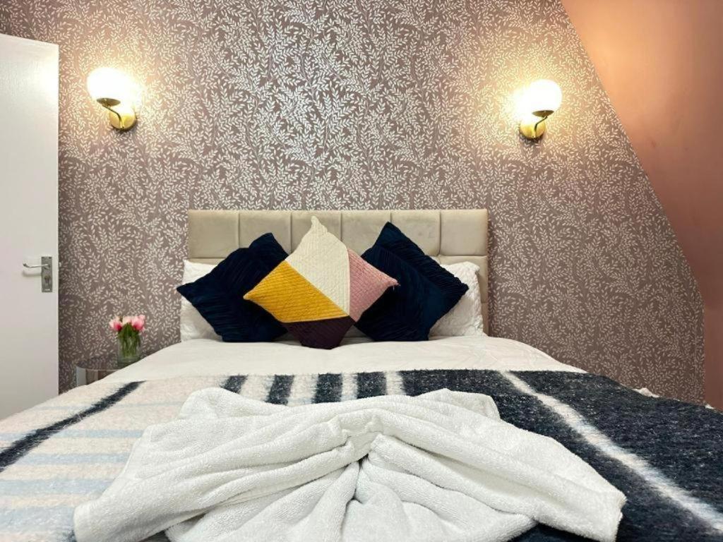 Three Bedroom Near Eye Appartamento *